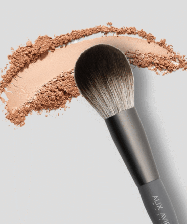 Alix Avien Paris powder brush – profesionalus pudros šepetėlis su minkštais šereliais, naudojamas birioms ir presuotoms pudroms