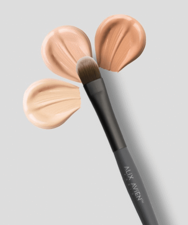 Alix Avien concealer brush – maskuoklio šepetėlis su kreminio maskuoklio tekstūra preciziškam dengimui