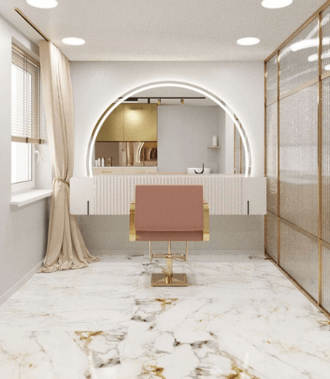 Kamilė Studio grožio salono procedūrų zona su apšviestu arkiniu veidrodžiu