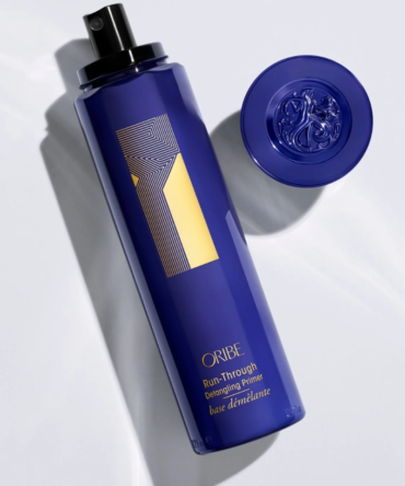 Oribe Run-Through Detangling Primer plaukų purškiklis su purkštuku – priemonė lengvesniam iššukavimui ir glotniems plaukams